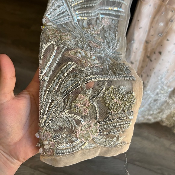 2 piece Pakistani dress - Picture 4 of 7